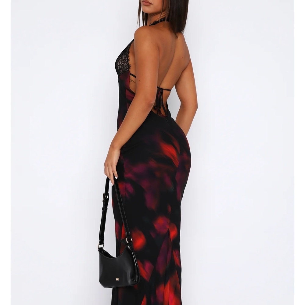 Elegant Floral Halter Dress - Picture 4 of 4